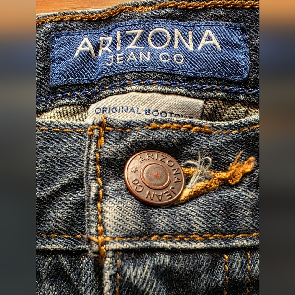 Arizona Men's Dark Blue Bootcut Jeans Size 36 × 32 Like New! - Picture 2 of 5